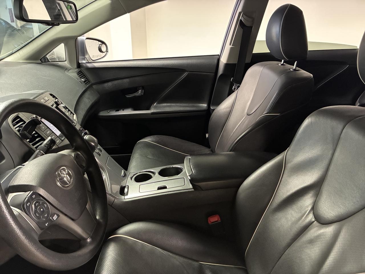 2015 Toyota Venza XLE Safety Certified Welcome Trades Photo3