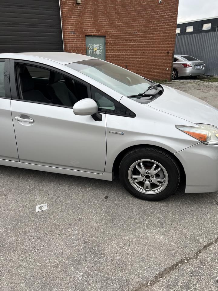 2010 Toyota Prius 5dr HB AUTO AC POWER OPTIONS. Photo