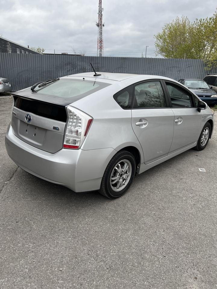 2010 Toyota Prius 5dr HB AUTO AC POWER OPTIONS. Photo