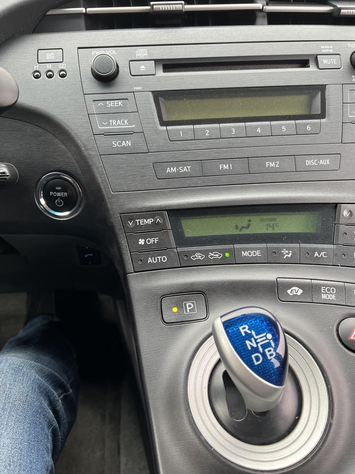 2010 Toyota Prius 5dr HB AUTO AC POWER OPTIONS. Photo
