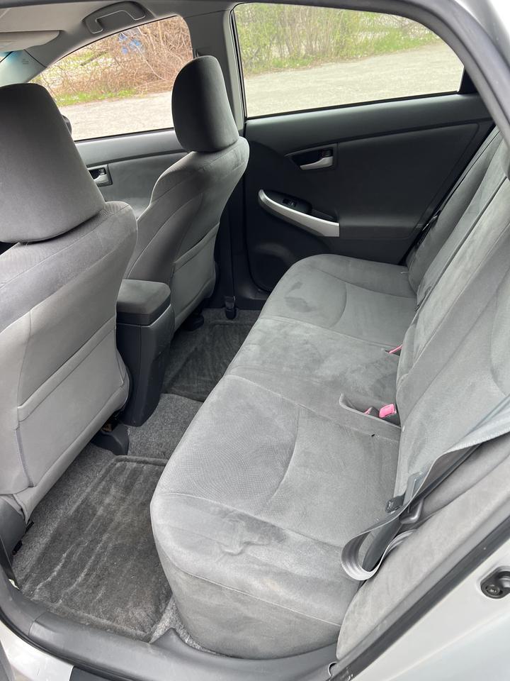 2010 Toyota Prius 5dr HB AUTO AC POWER OPTIONS. Photo