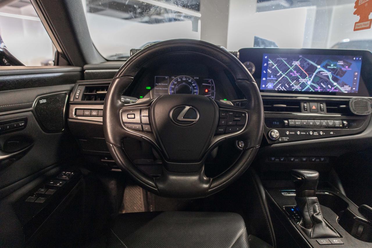 2024 Lexus ES 300h 300h Ultra Premium Pkg Safety Certified Photo