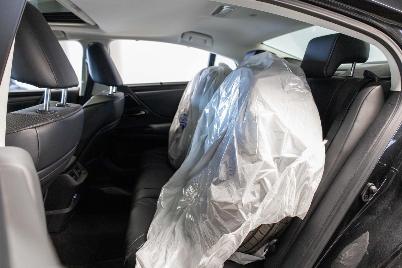 2024 Lexus ES 300h 300h Ultra Premium Pkg Safety Certified Photo