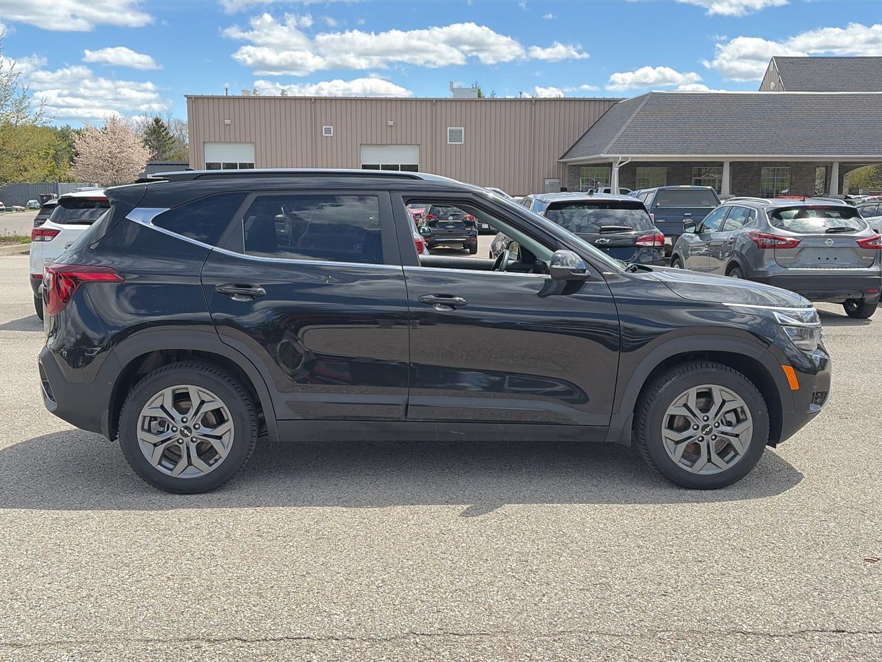 2026 Kia Seltos EX AWD   Sunroof   Leather   Heated Seats Photo2