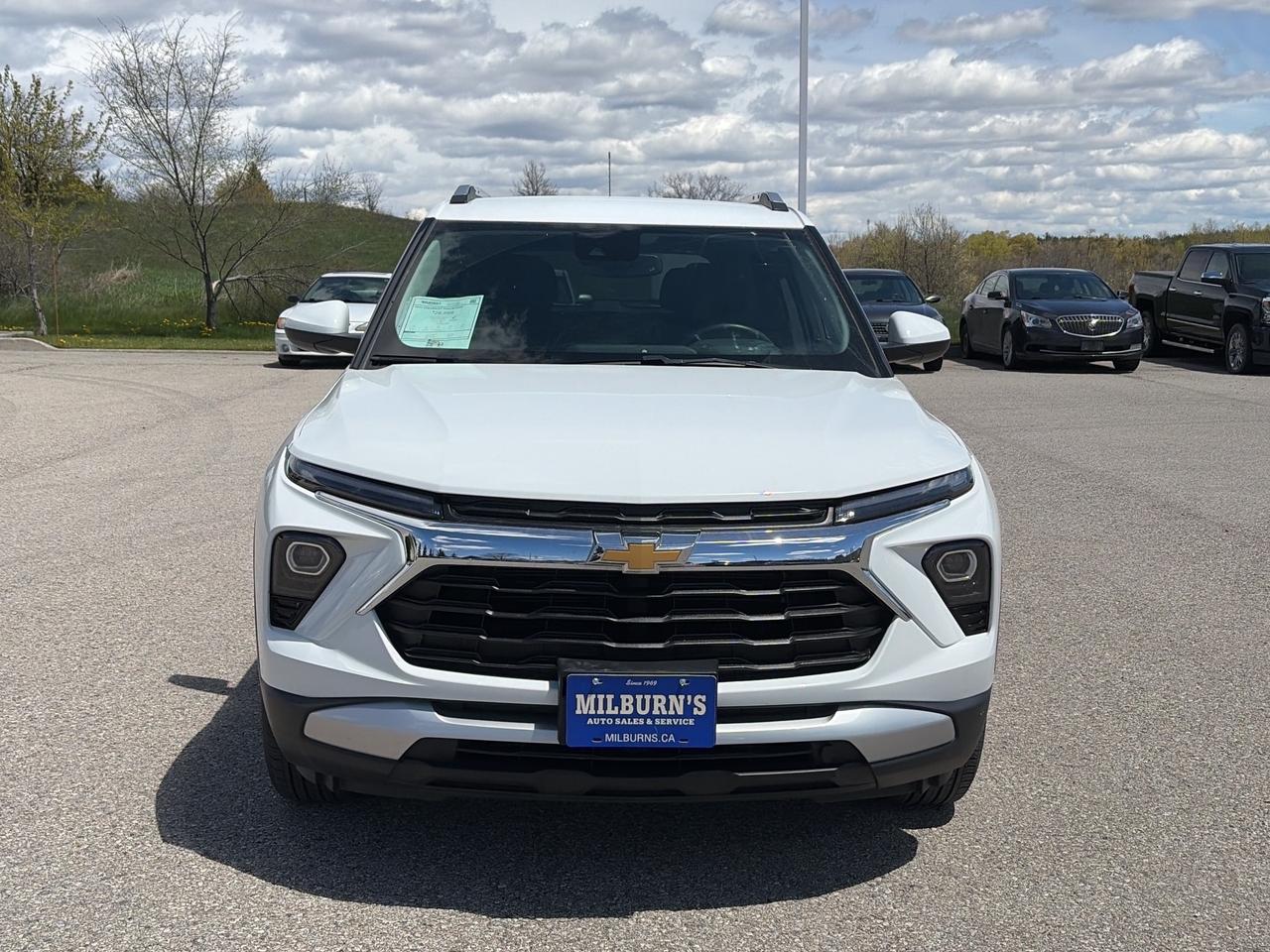 2024 Chevrolet TrailBlazer LT AWD   Heated Seats & Steering Wheel   Blindspot Photo