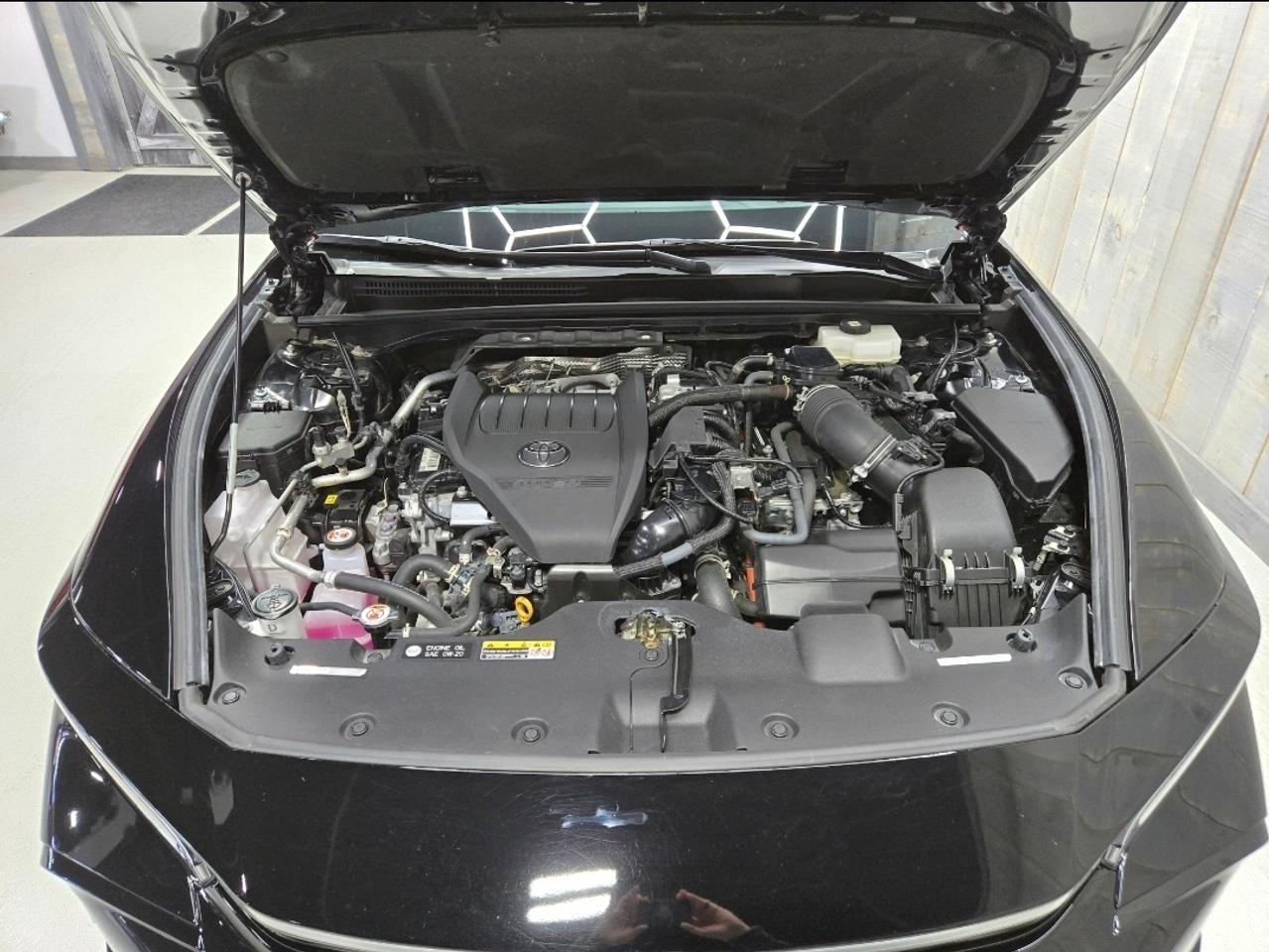 2023 Toyota Crown PLATINUM HYBRID MAX Photo