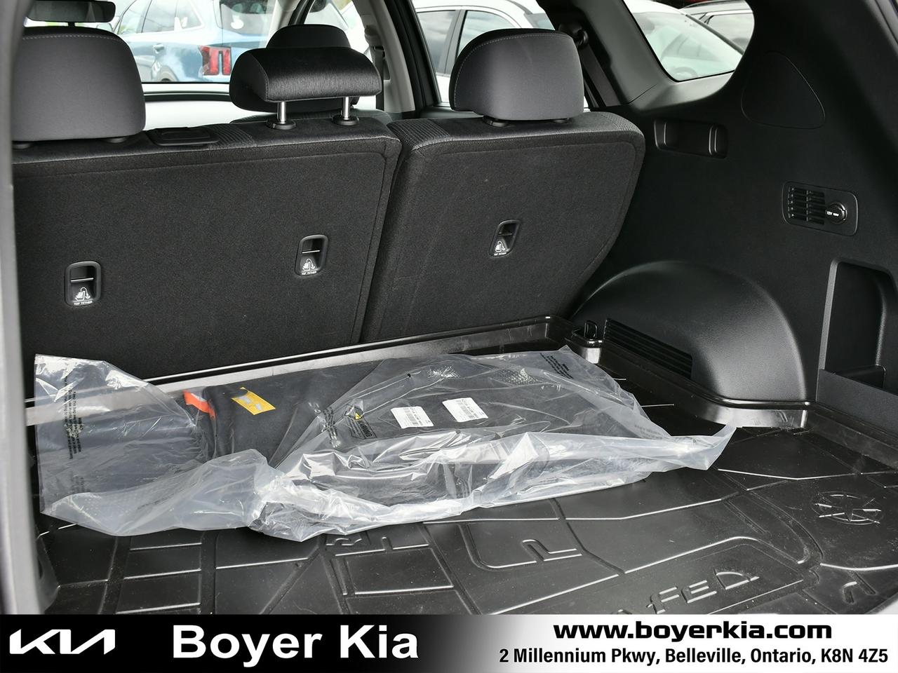 2023 Hyundai Santa Fe Preferred Photo