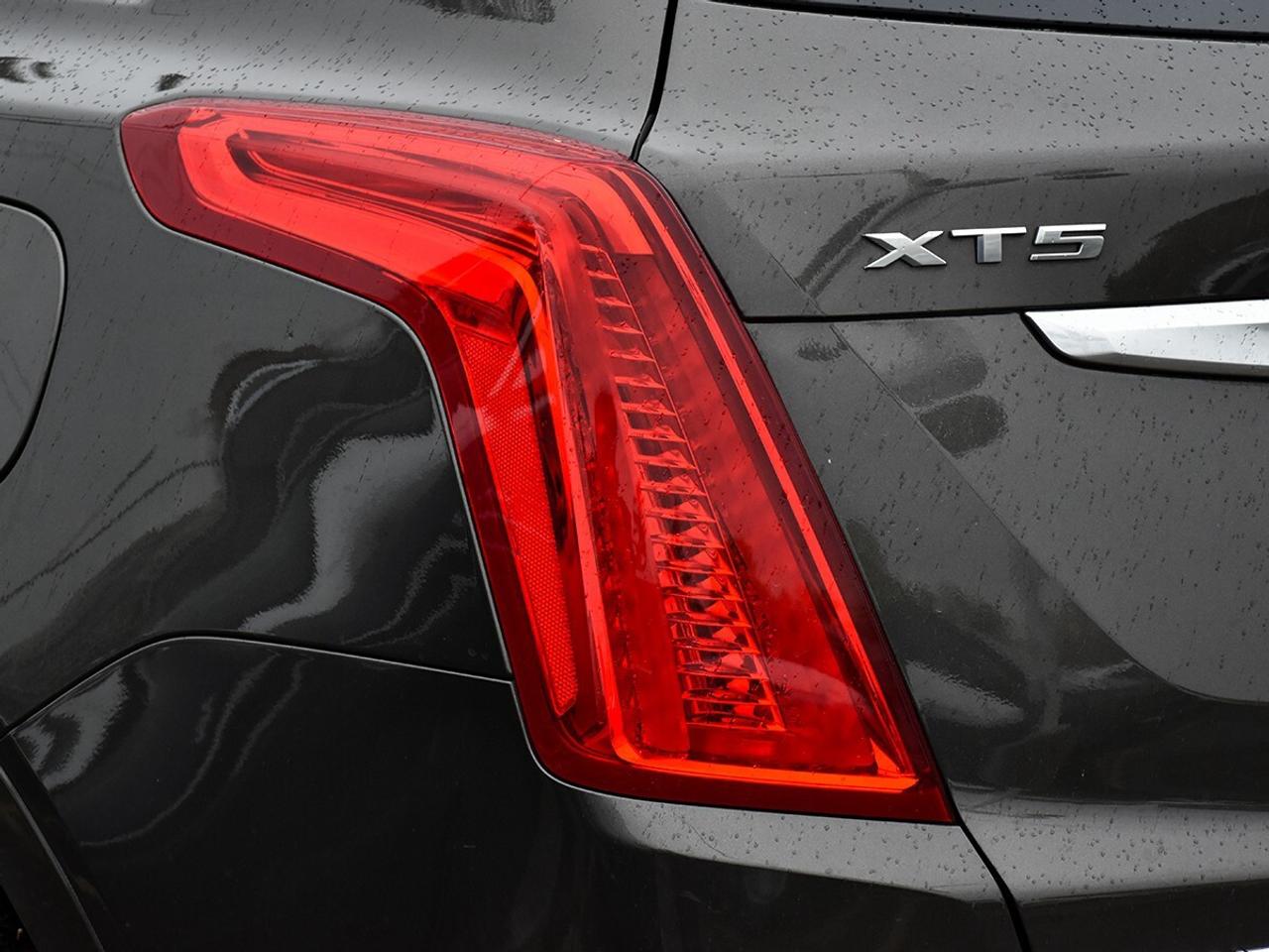 2019 Cadillac XT5 Luxury AWD Photo