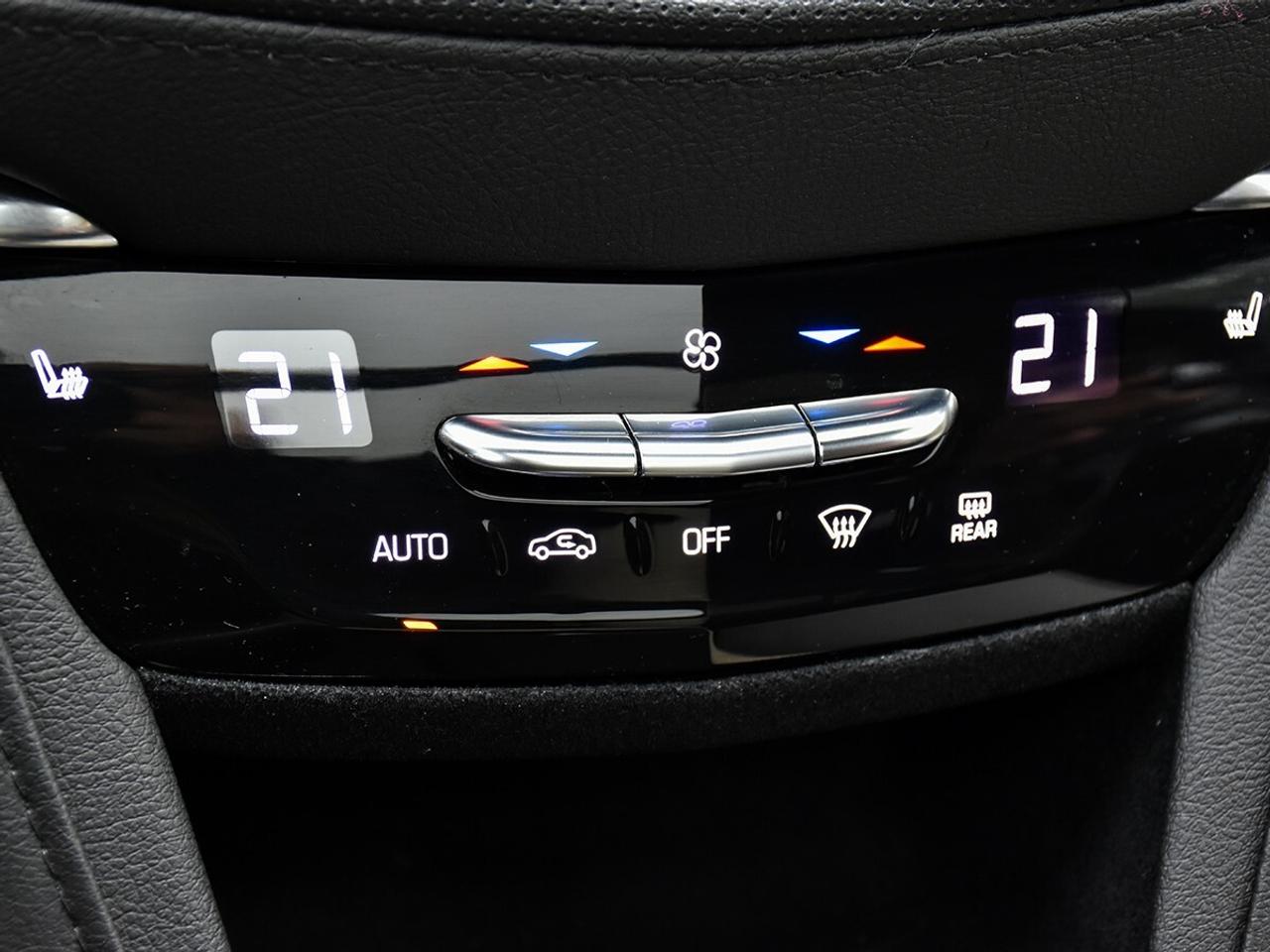 2019 Cadillac XT5 Luxury AWD Photo