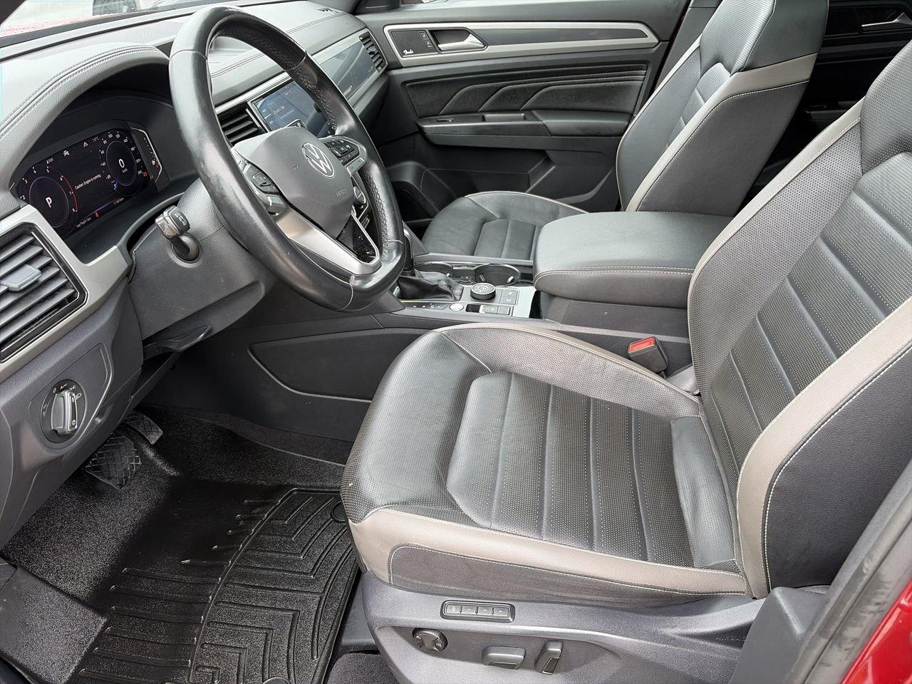 2020 Volkswagen Atlas Cross Sport Execline 3.6L 8sp at w/Tip 4MOTION Leather  Alloy Photo