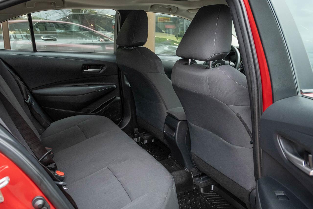 2020 Toyota Corolla LE UPGRADE PACKAGE Photo