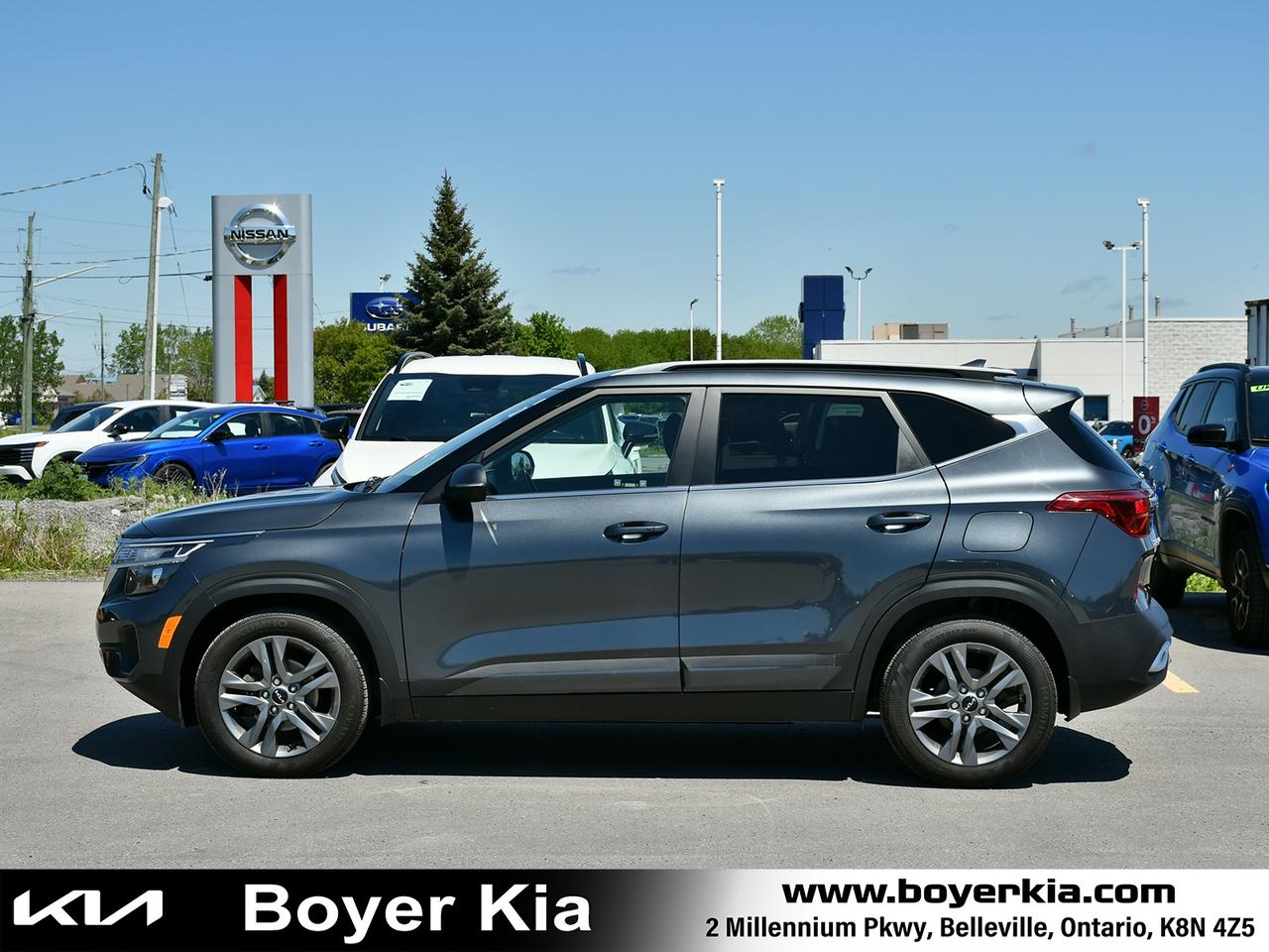 2023 Kia Seltos EX Photo2