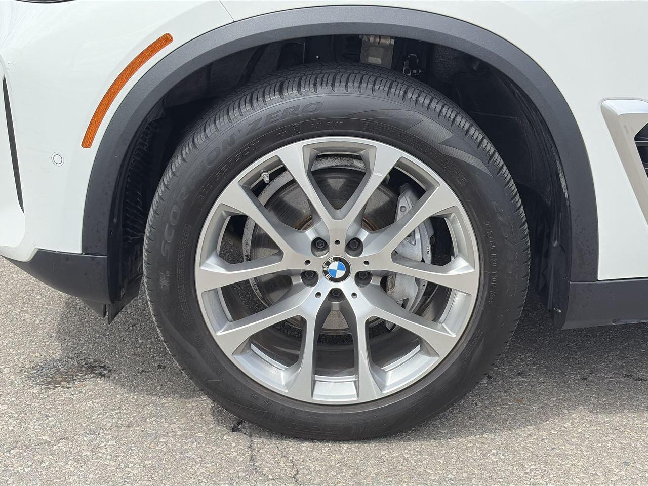 2024 BMW X5 xDrive40i Remote Starter  Alloy Wheels  Woodgrain Photo