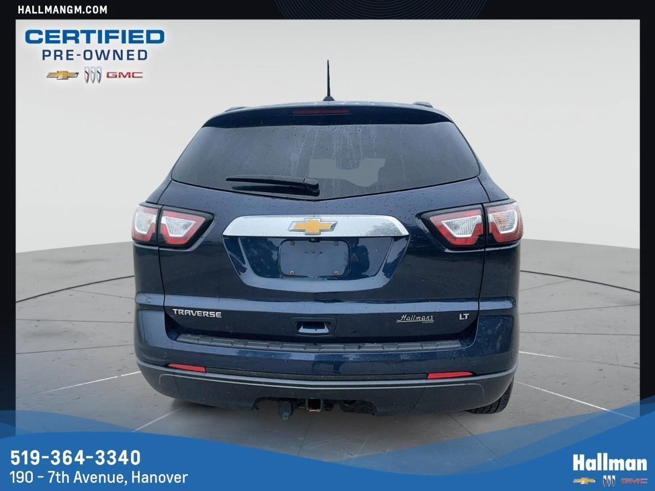 2017 Chevrolet Traverse LT 2LT Front-Wheel Drive Photo