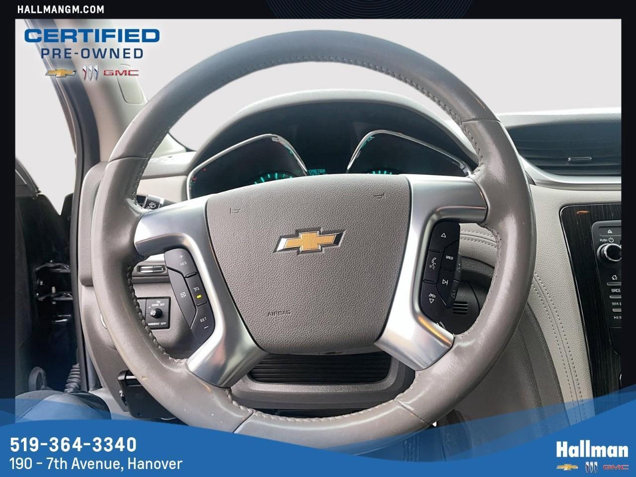 2017 Chevrolet Traverse LT 2LT Front-Wheel Drive Photo