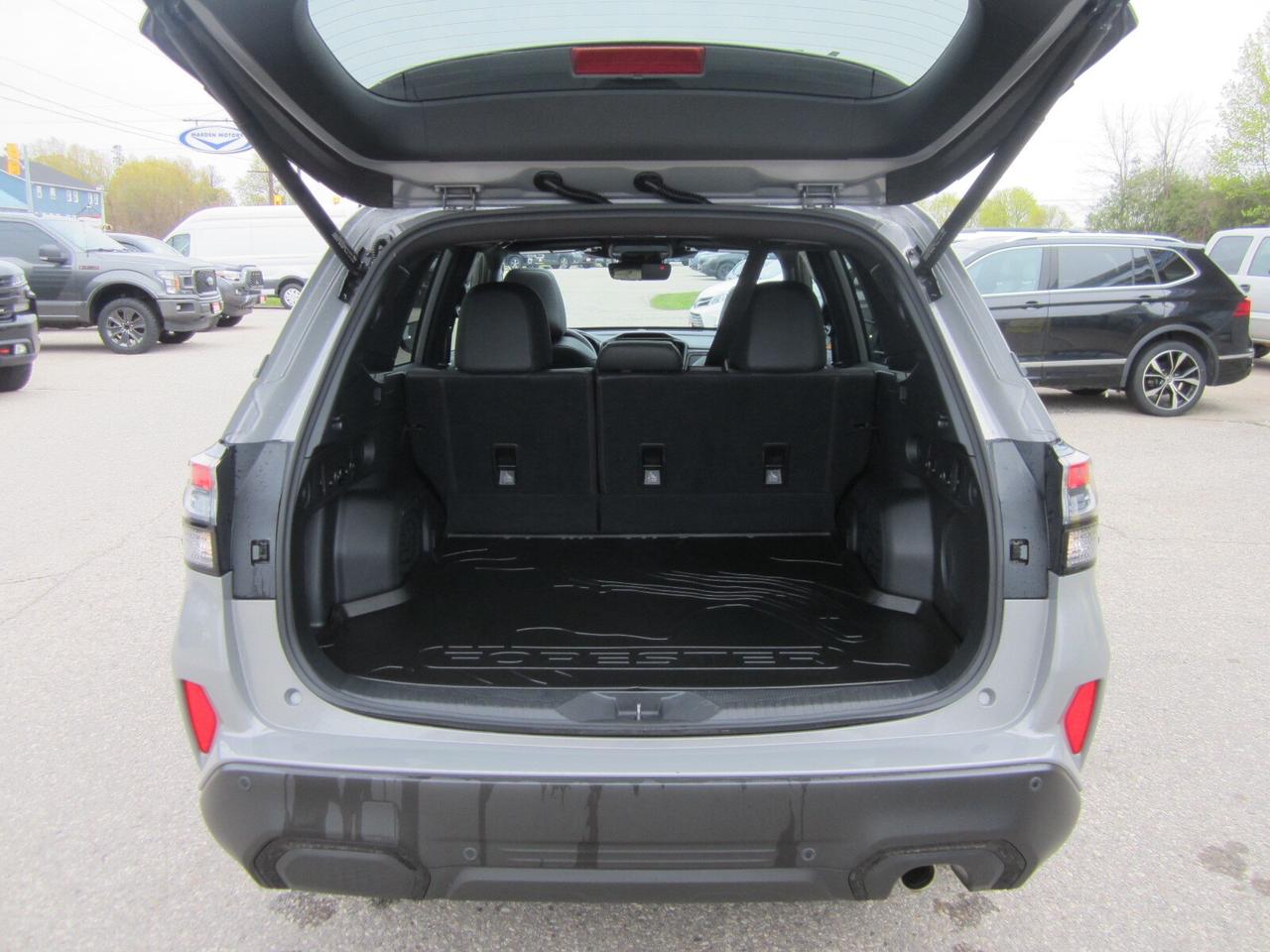 2025 Subaru Forester Premier AWD ONE OWNER NO ACCIDENTS Photo