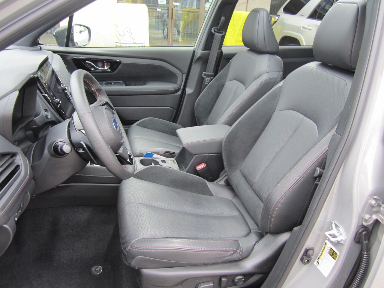 2025 Subaru Forester Premier AWD ONE OWNER NO ACCIDENTS Photo