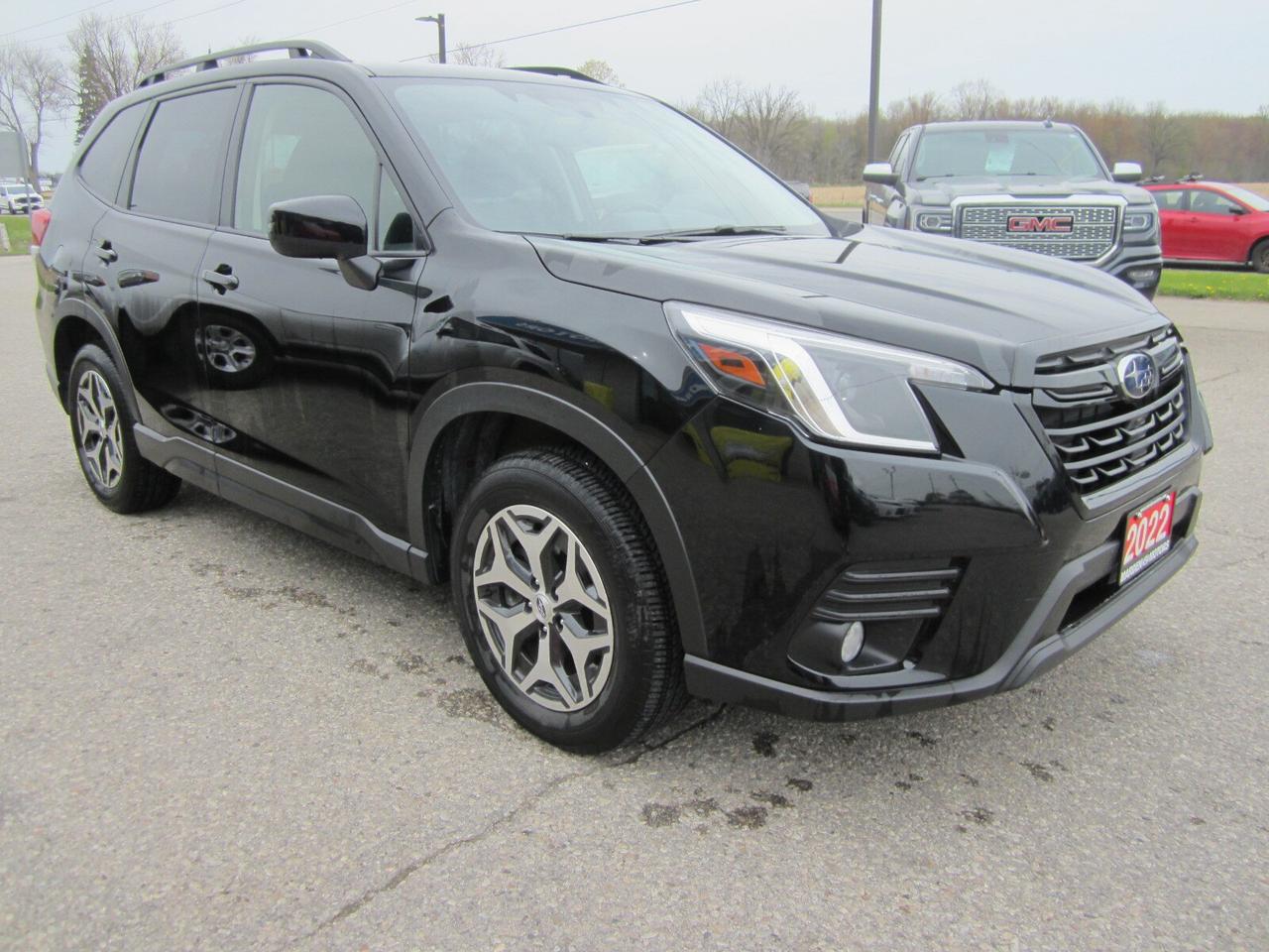 2022 Subaru Forester Touring CVT PANO ROOF ONE OWNER NO ACCIDENTS Photo