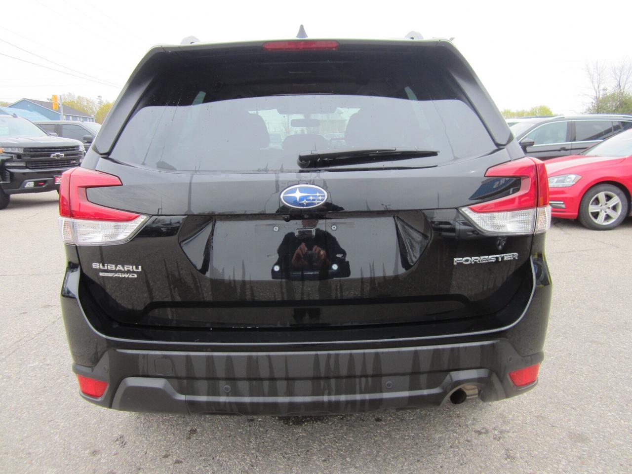 2022 Subaru Forester Touring CVT PANO ROOF ONE OWNER NO ACCIDENTS Photo