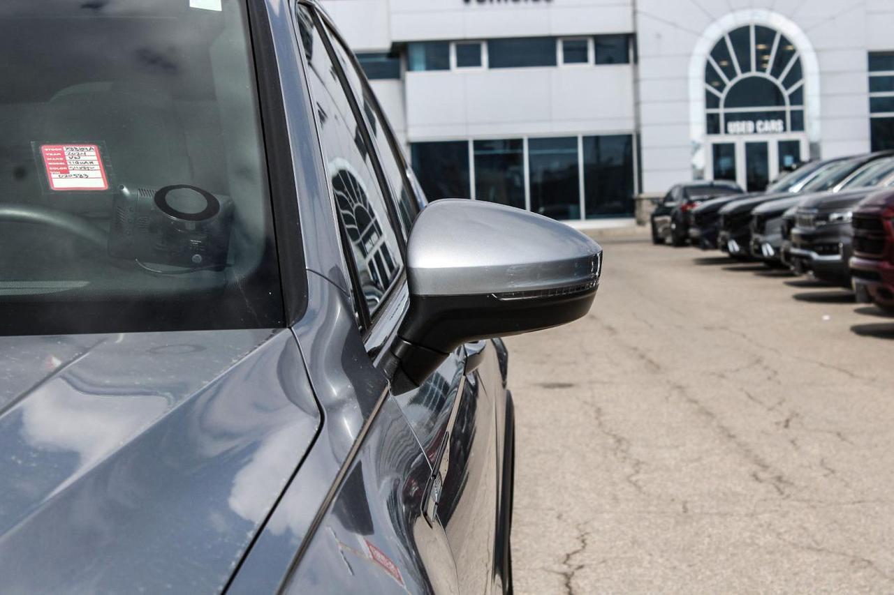 2024 Volkswagen Tiguan SEL Photo