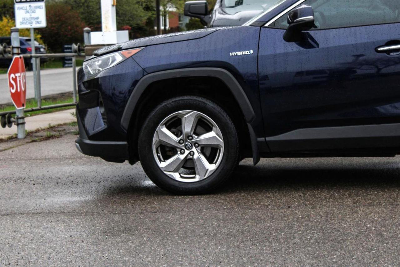 2019 Toyota RAV4 LTD  Gps Sunroof BkpCam HtdSeats DriveModes Photo