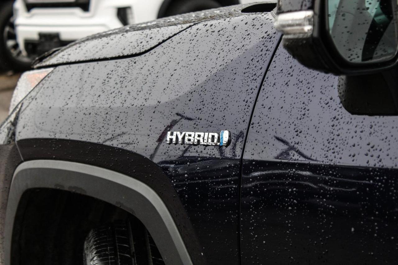 2019 Toyota RAV4 LTD  Gps Sunroof BkpCam HtdSeats DriveModes Photo