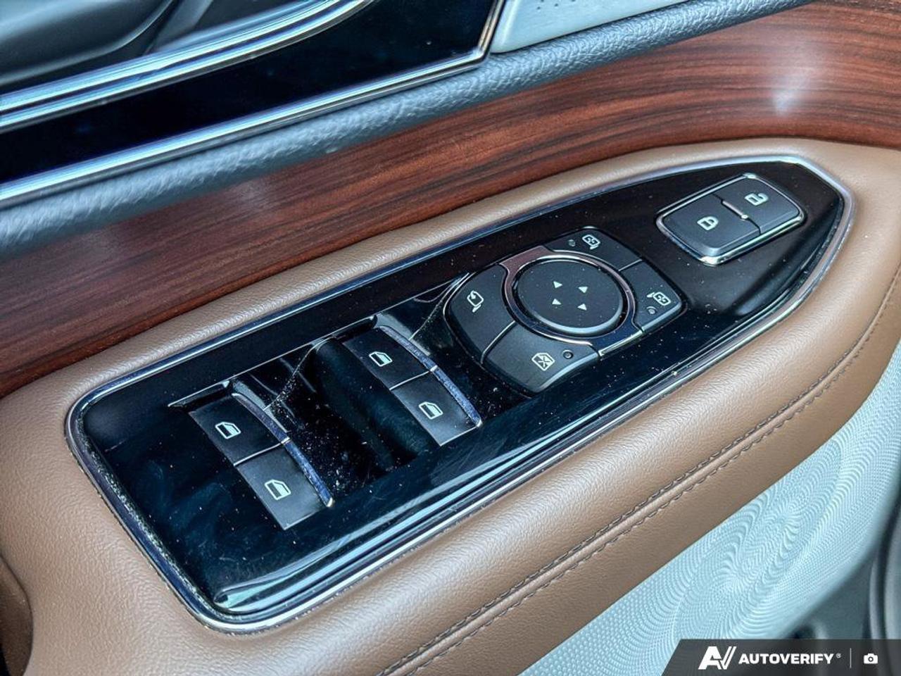 2023 Lincoln Navigator Reserve   201A   HTD STEER WHEEL   MOONROOF Photo