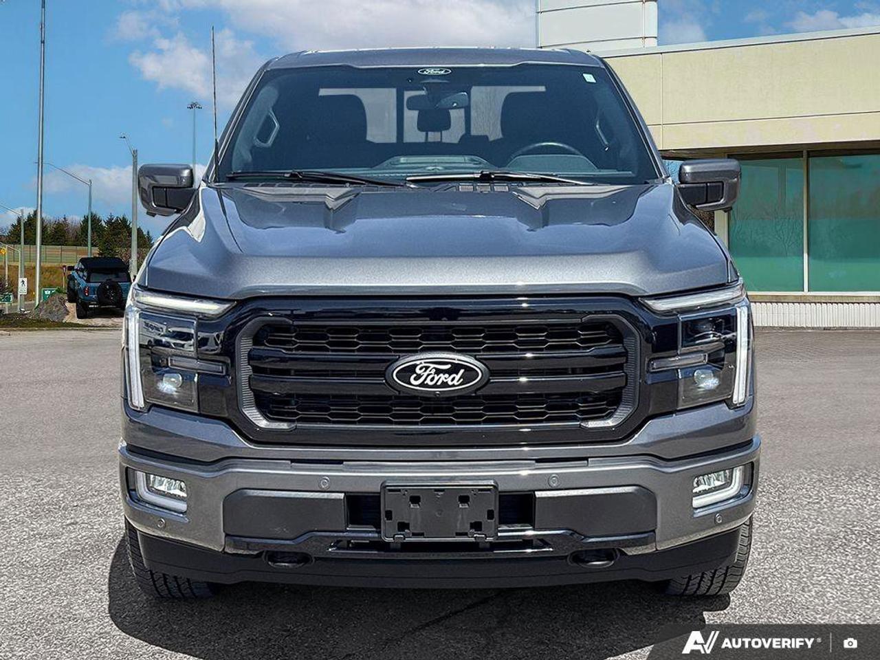 2024 Ford F-150 LARIAT   501A   LARIAT BLACK APP PKG Photo2