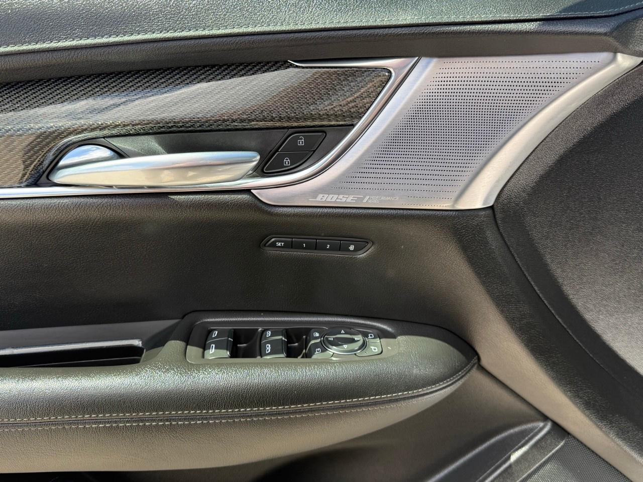 2020 Cadillac XT5 AWD 4dr Sport Photo