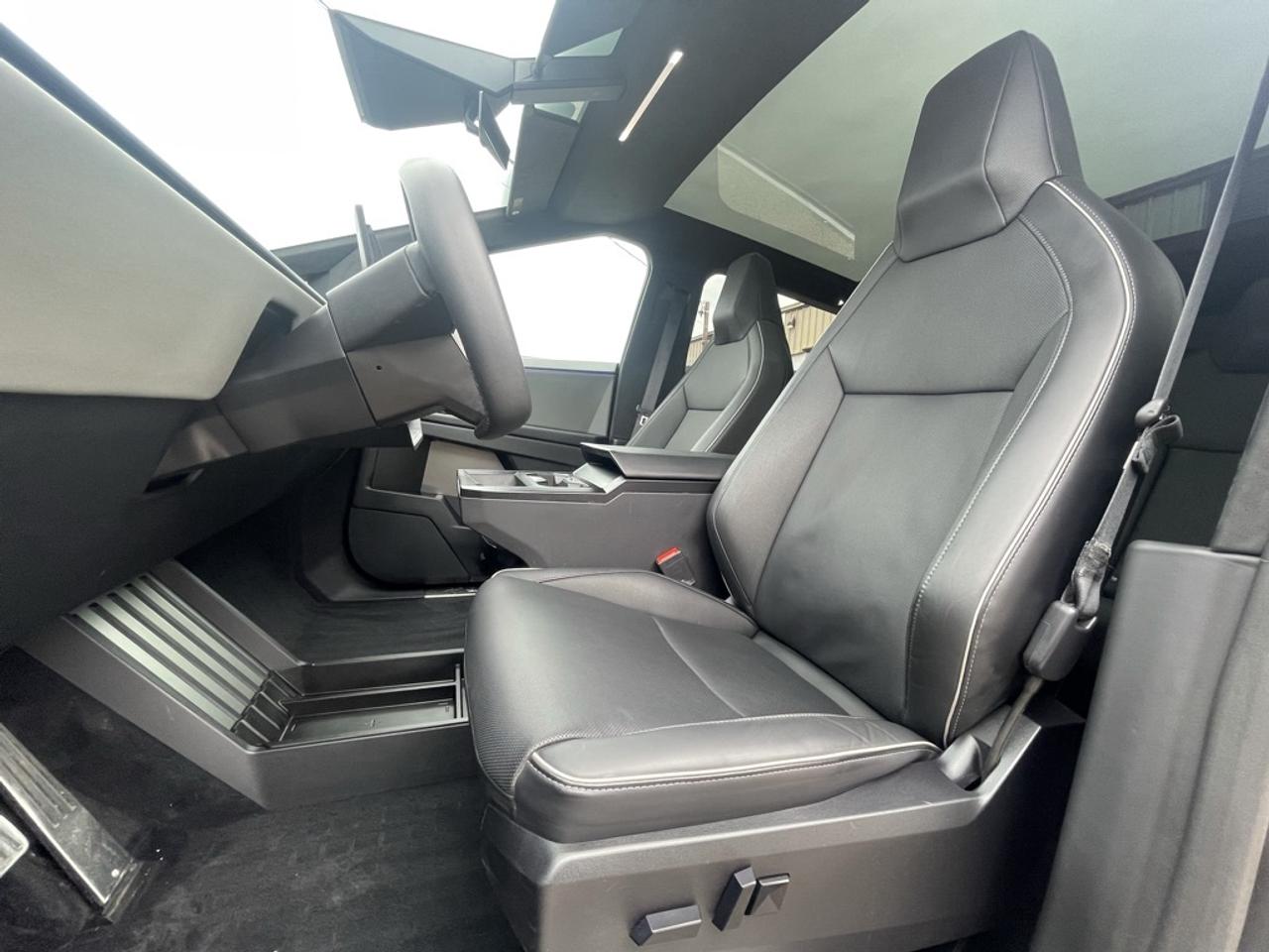 2024 Tesla Cybertruck AWD FOUNDATION SERIES   FSD & Premium Connectivity Photo