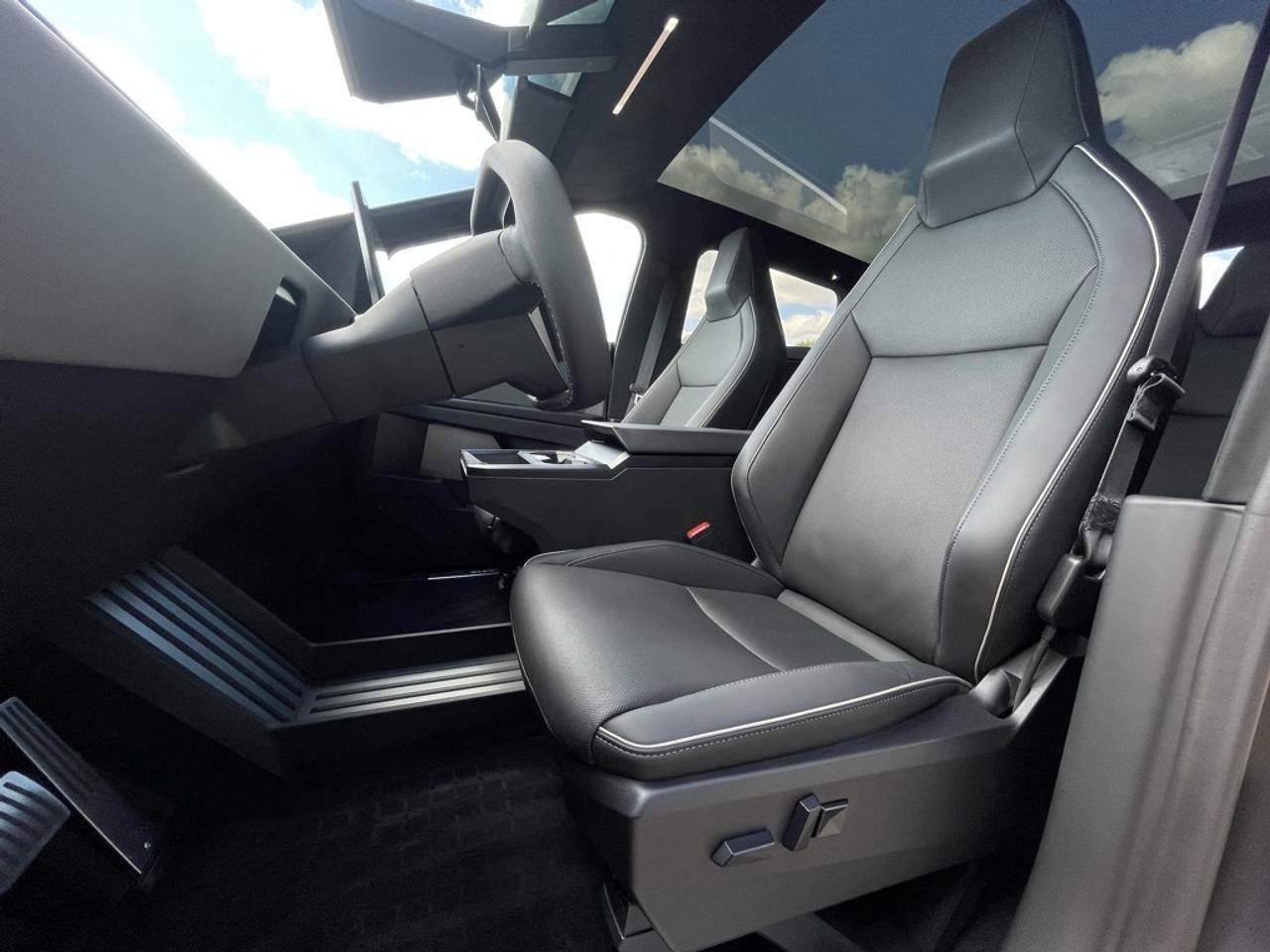 2024 Tesla Cybertruck AWD FOUNDATION SERIES   FSD & Premium Connectivity Photo