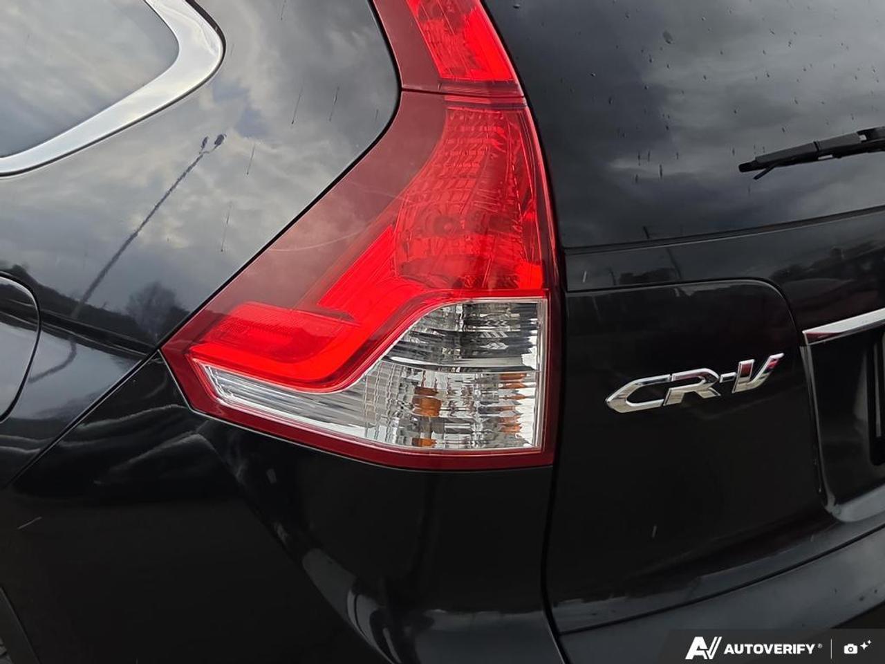 2014 Honda CR-V LX   NO CLAIMS   HTD SEATS   BLUETOOTH Photo