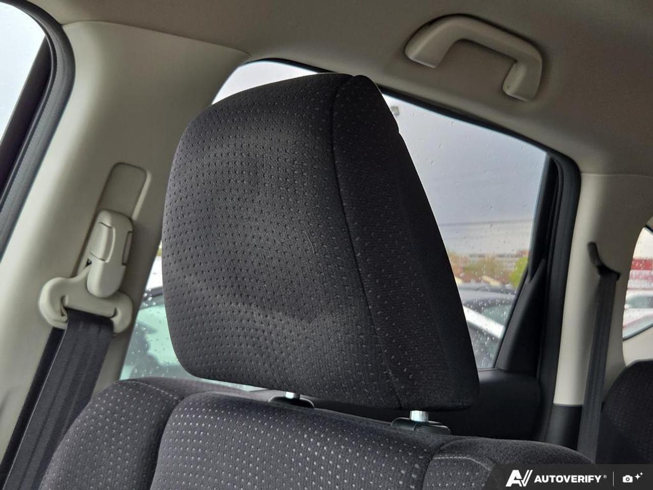 2014 Honda CR-V LX   NO CLAIMS   HTD SEATS   BLUETOOTH Photo