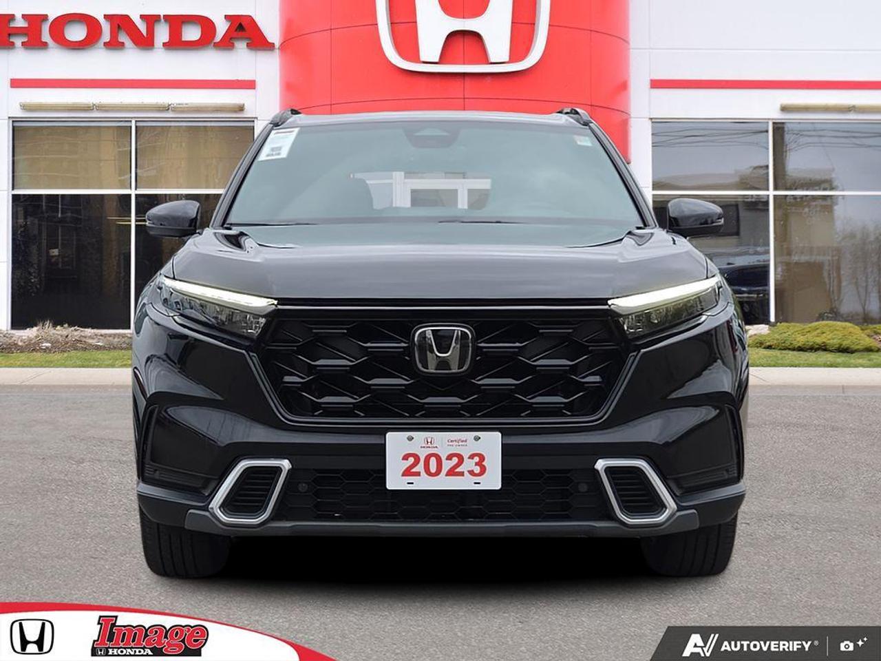2023 Honda CR-V Hybrid Touring AWD   LEATHER   SUNROOF   NO CLAIMS Photo
