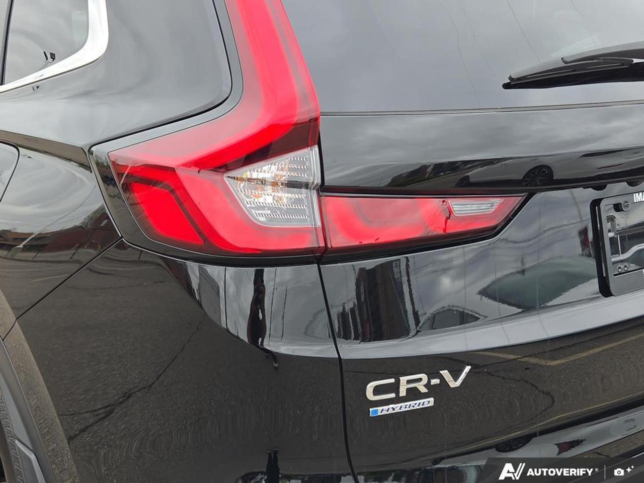 2023 Honda CR-V Hybrid Touring AWD   LEATHER   SUNROOF   NO CLAIMS Photo