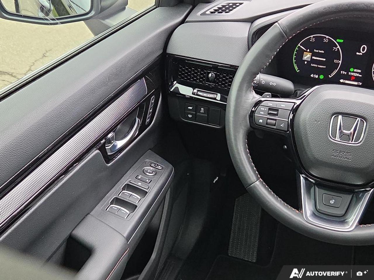 2023 Honda CR-V Hybrid Touring AWD   LEATHER   SUNROOF   NO CLAIMS Photo