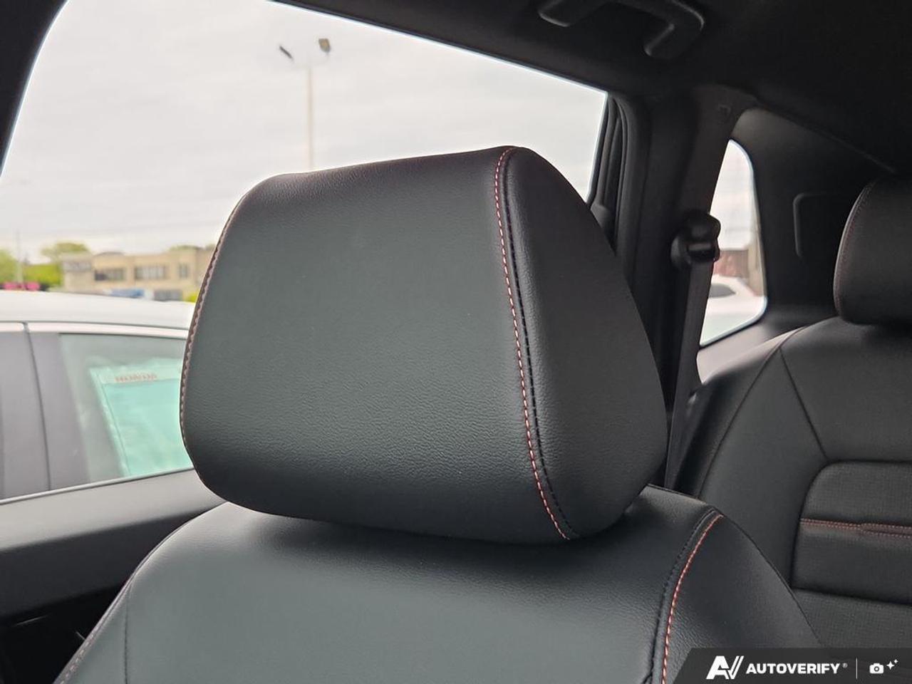 2023 Honda CR-V Hybrid Touring AWD   LEATHER   SUNROOF   NO CLAIMS Photo