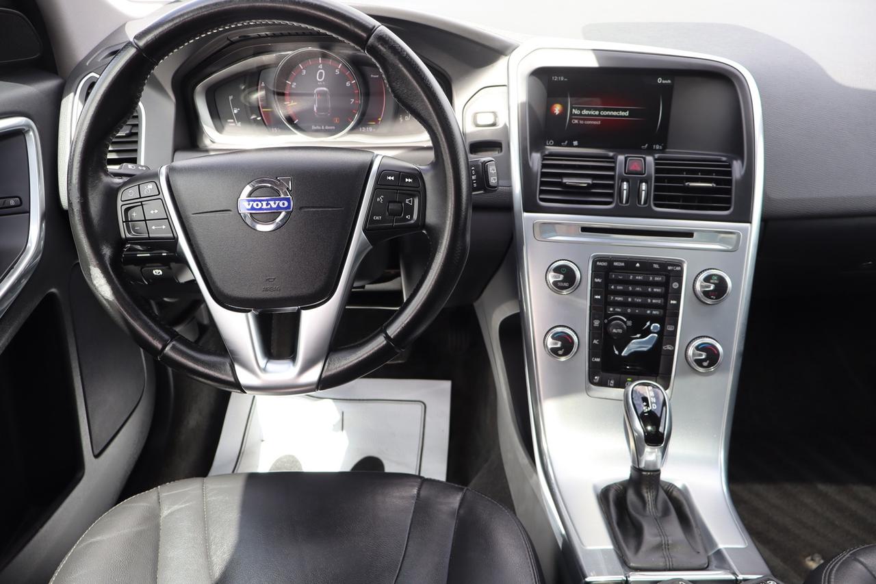 2017 Volvo XC60 T6 Drive-E Premier AWD No Accident Adaptive Cruise Photo