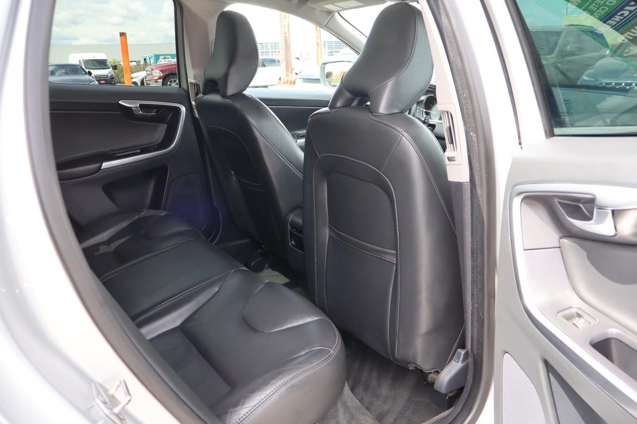 2017 Volvo XC60 T6 Drive-E Premier AWD No Accident Adaptive Cruise Photo