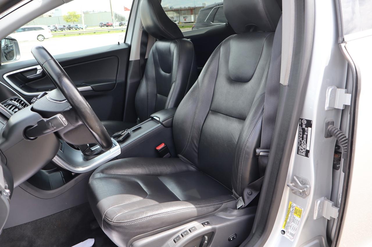 2017 Volvo XC60 T6 Drive-E Premier AWD No Accident Adaptive Cruise Photo