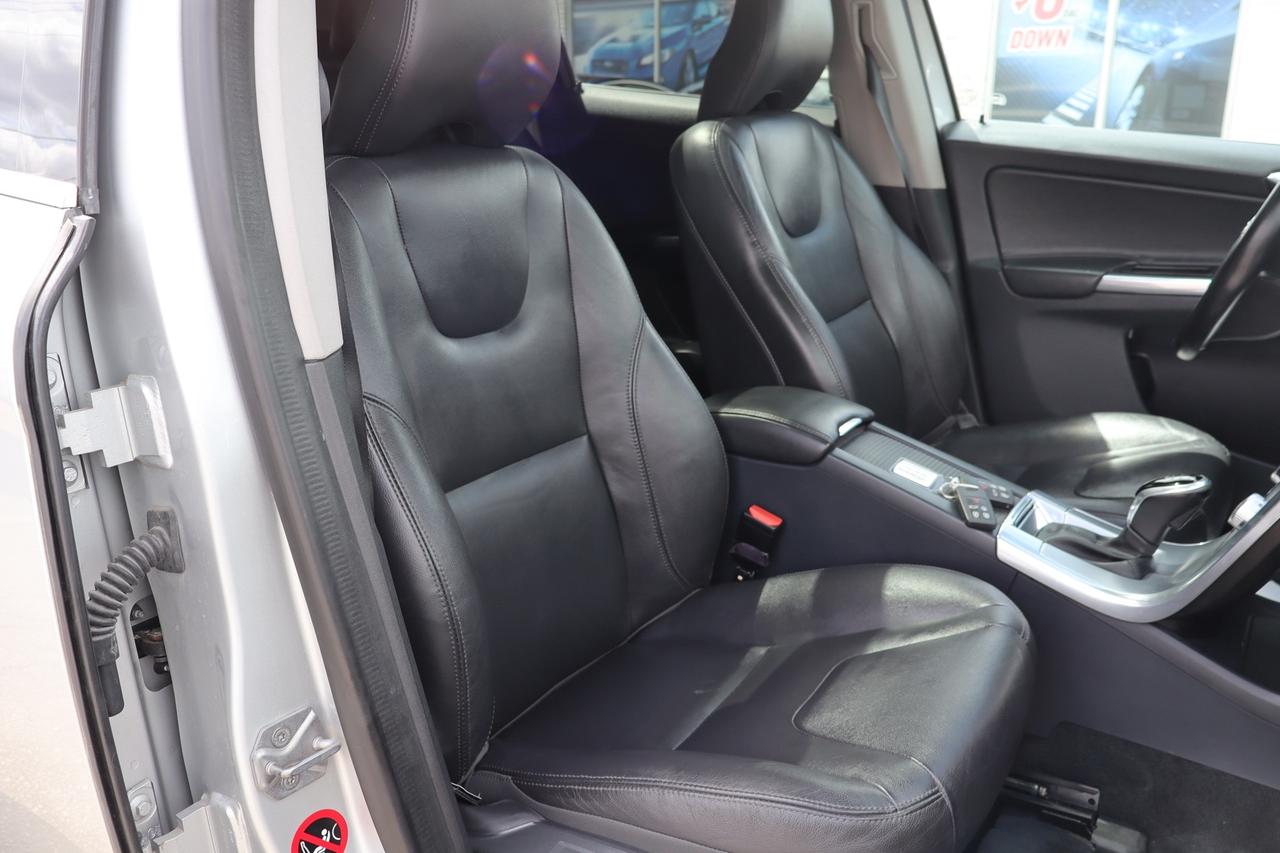 2017 Volvo XC60 T6 Drive-E Premier AWD No Accident Adaptive Cruise Photo