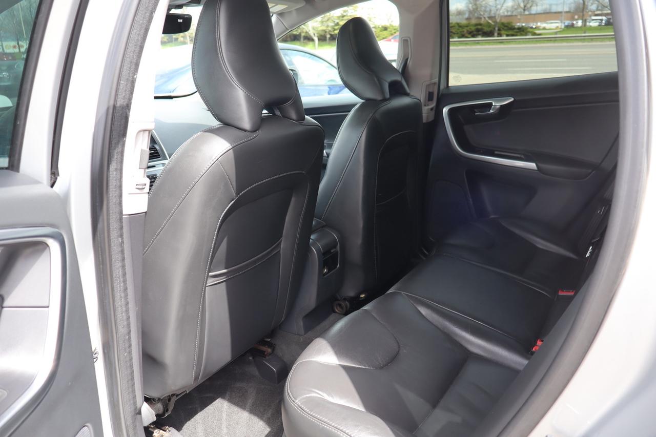 2017 Volvo XC60 T6 Drive-E Premier AWD No Accident Adaptive Cruise Photo