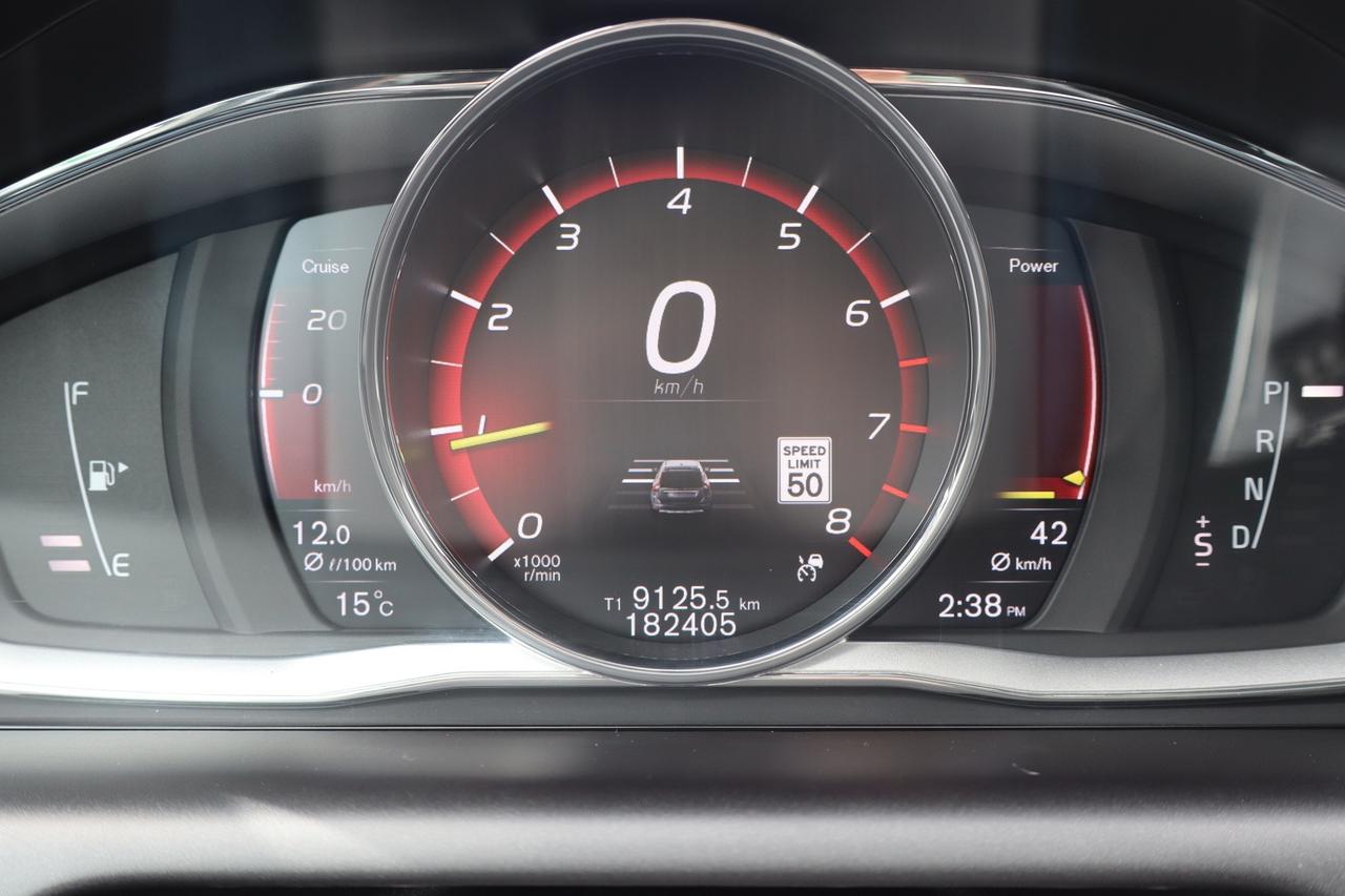 2017 Volvo XC60 T6 Drive-E Premier AWD No Accident Adaptive Cruise Photo