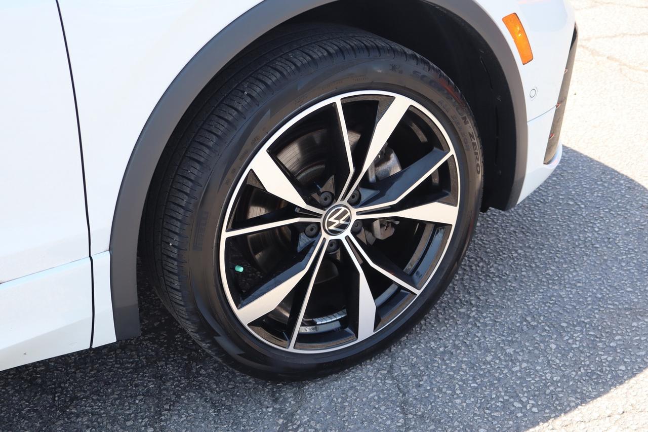 2023 Volkswagen Tiguan HIGHLINE R-LINE   No Accident   Clean Carfax   360 Photo