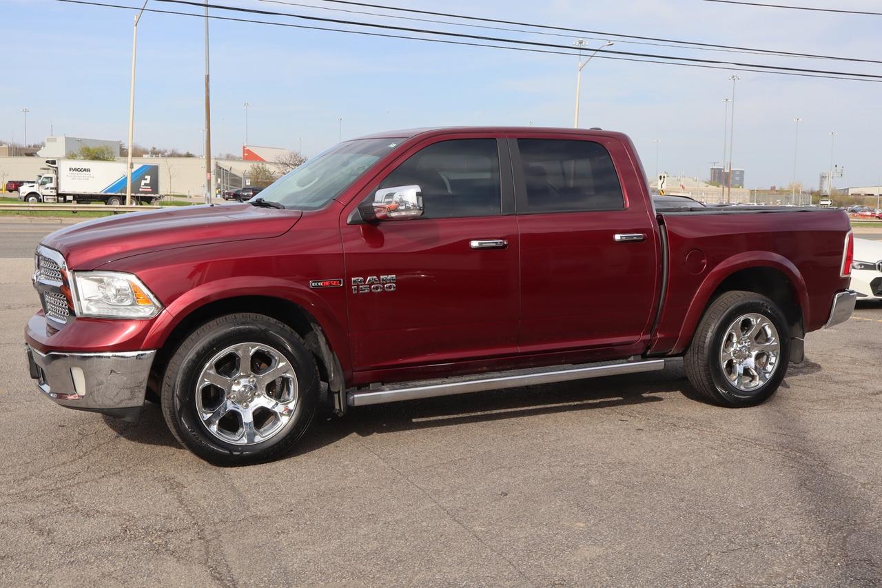 2017 RAM 1500 Laramie Crew Cab 4WD Ecodiesel One Owner Photo