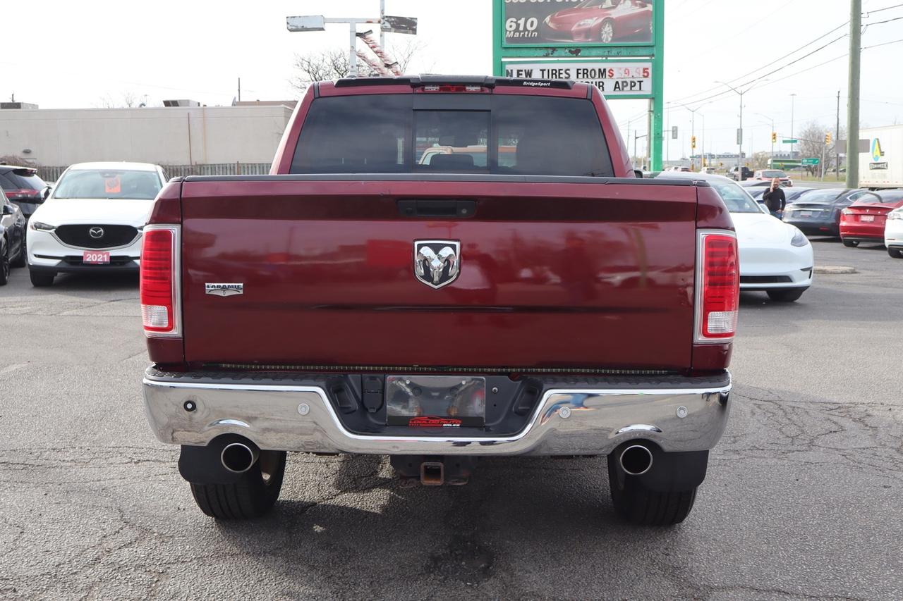 2017 RAM 1500 Laramie Crew Cab 4WD Ecodiesel One Owner Photo