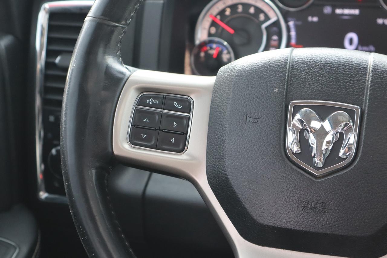 2017 RAM 1500 Laramie Crew Cab 4WD Ecodiesel One Owner Photo