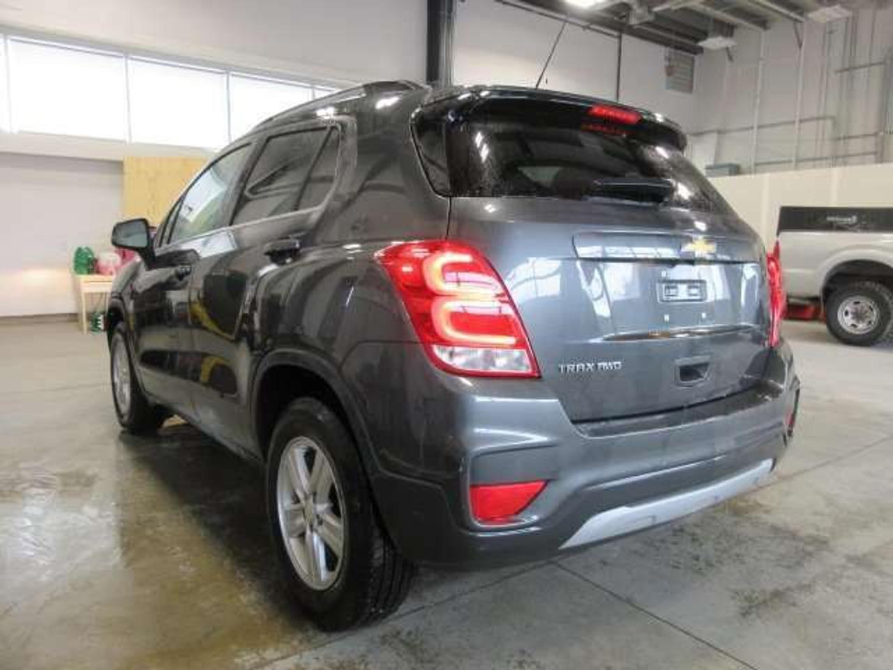 2020 Chevrolet Trax LT AWD, A/C, BT, ALLOYS, APPLE/ANDROID, 100K! Photo