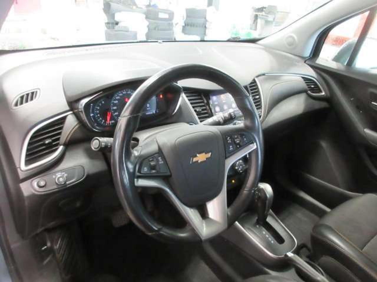 2020 Chevrolet Trax LT AWD, A/C, BT, ALLOYS, APPLE/ANDROID, 100K! Photo