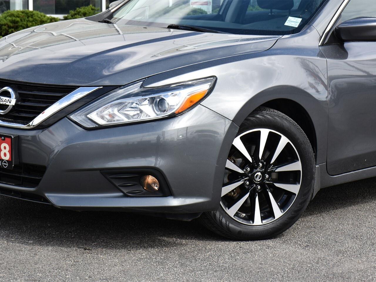 2018 Nissan Altima SV, HEATED SEATS, REMOTE START, GREAT ON FUEL Photo